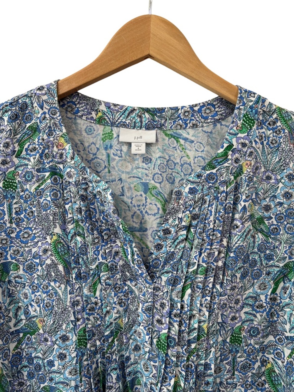 J. Jill Pleated Floral Parrot Linen Blend Popover top S petite blue white resort - Picture 4 of 8
